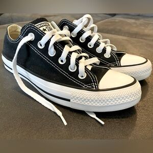 Women’s Converse Chuck Taylor All Star Madison Sneakers